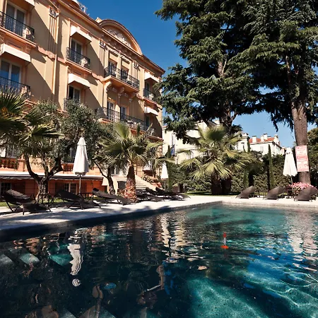 Hotell Golden Tulip De Paris Cannes
