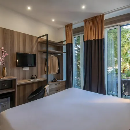 Hotell Golden Tulip De Paris