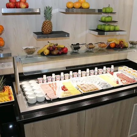 Golden Tulip De Paris 4* Κάννες