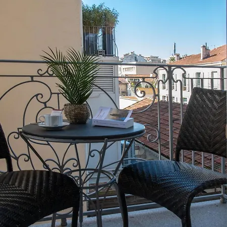 Golden Tulip De Paris Κάννες